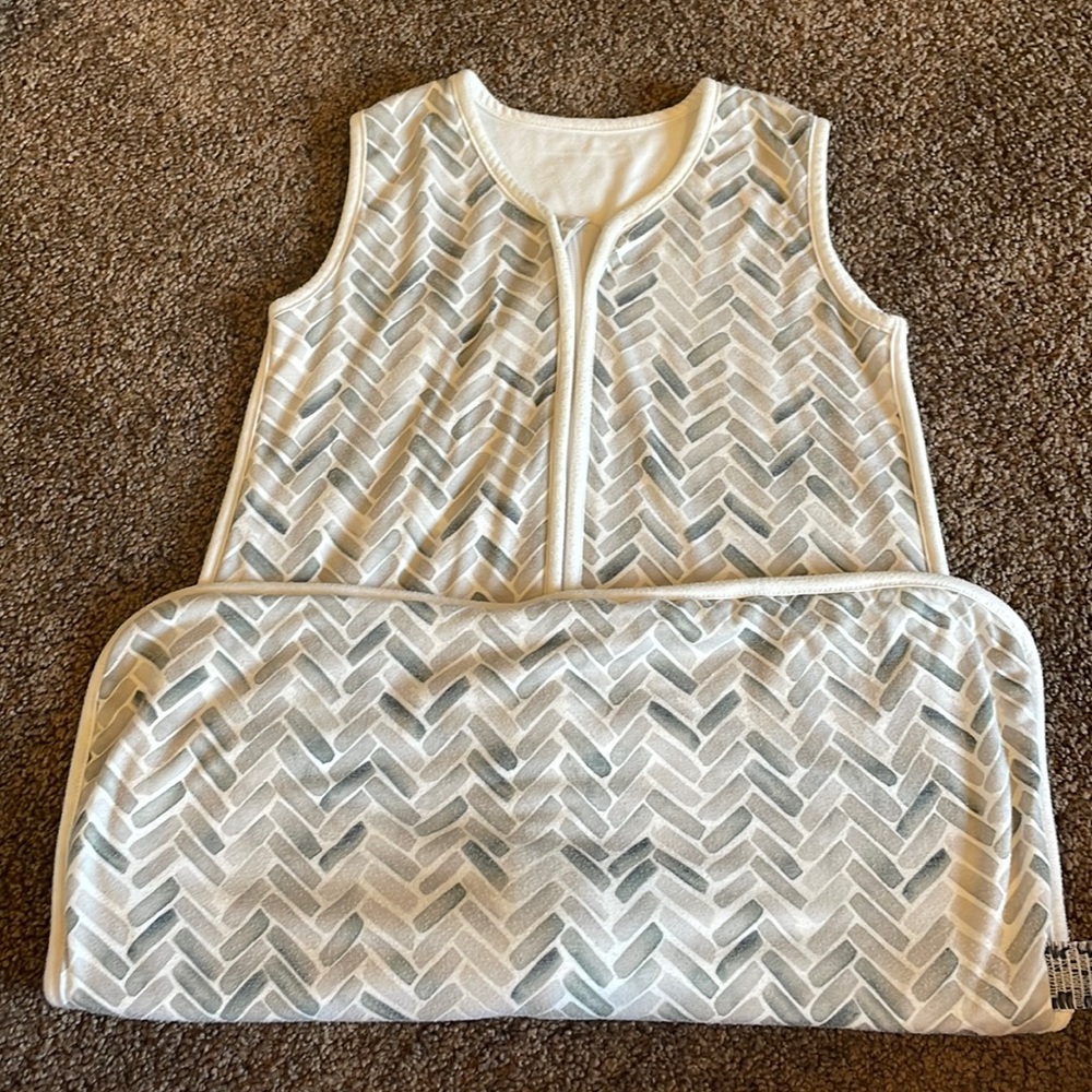 Super soft cover pearl sleep sack 6-12 months